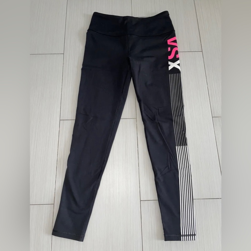 WORKOUT BY VICTORIA SECRET TIGHT/KNOCKOUT BY VICTORIA SECRET SIZE M PREOWNED